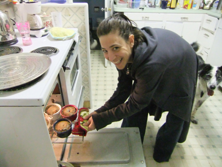 Dorrie took our little fun cakes out of the oven... and we were surprised that it actually worked!